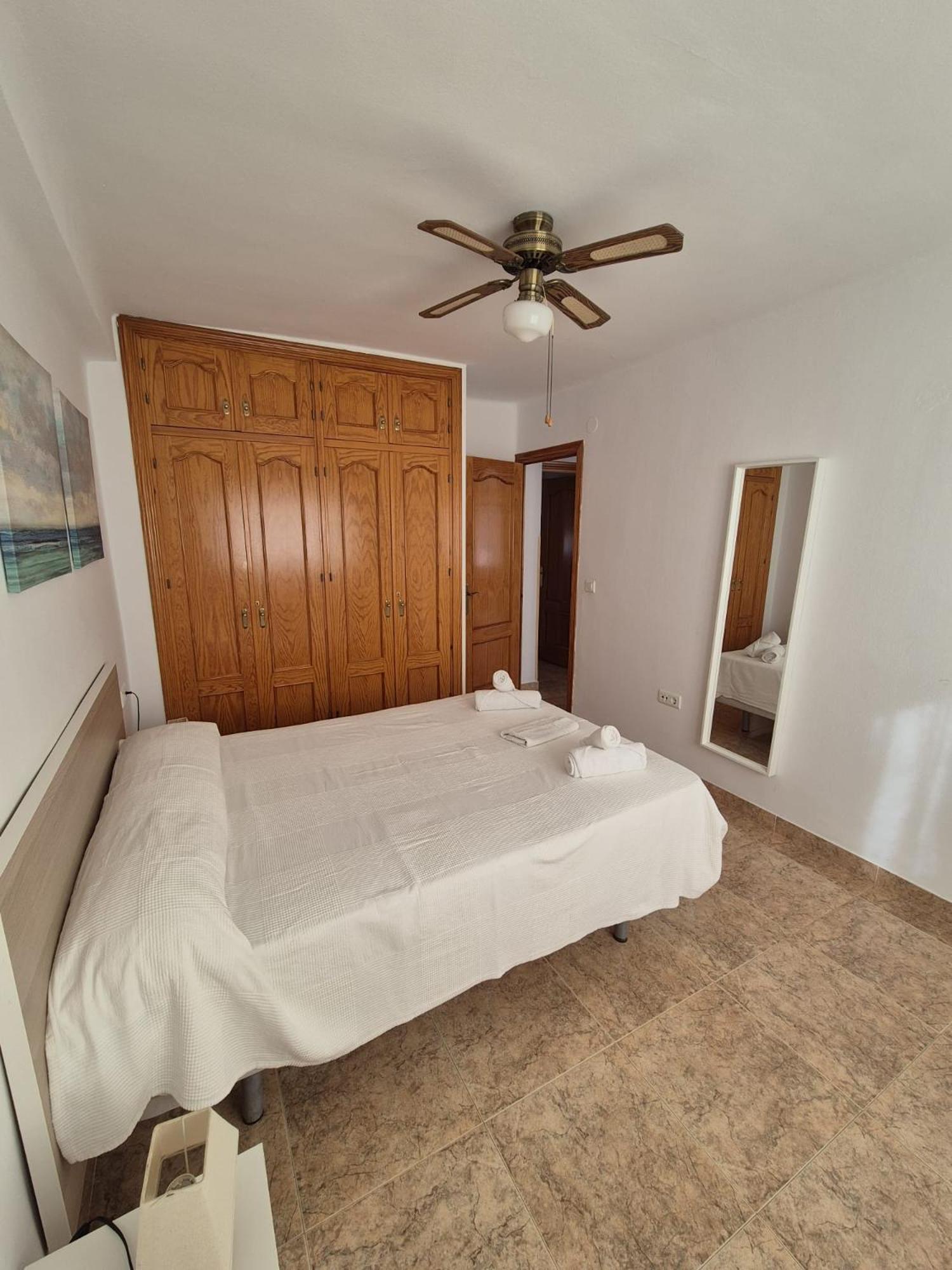 2ºa Escobar Apartment Нерха Екстериор снимка